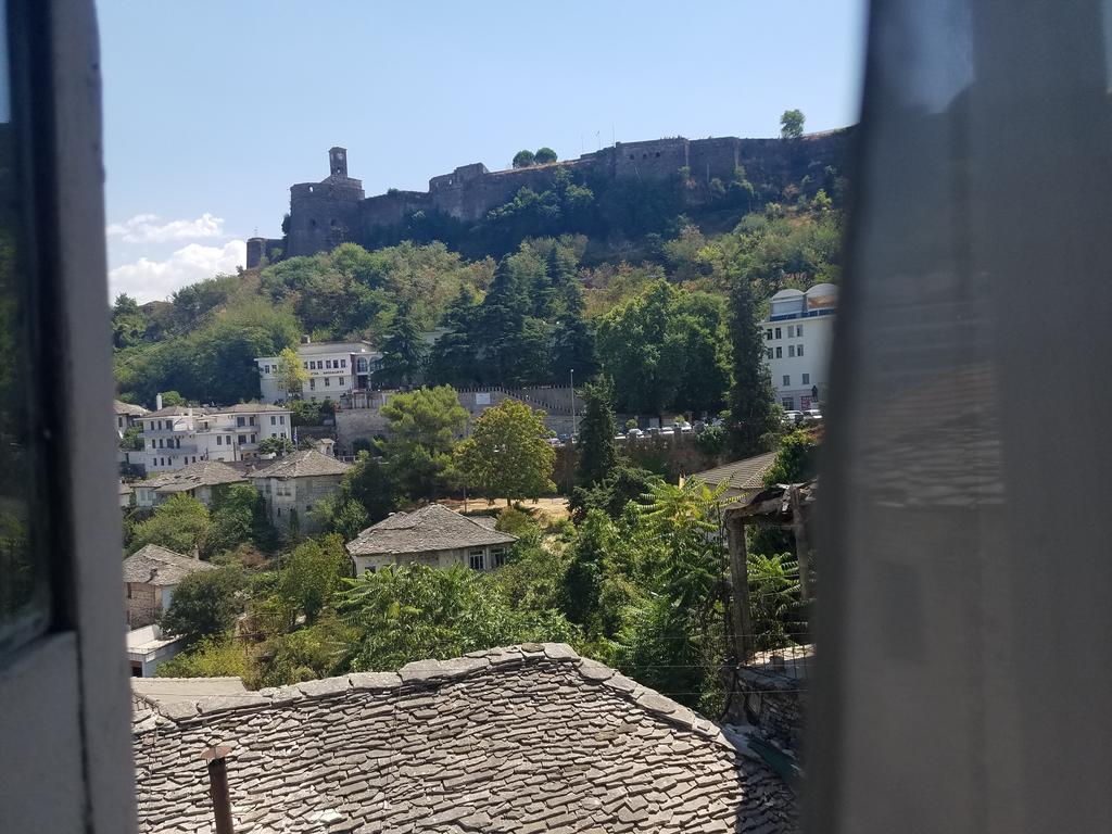 Lori's traditional house Gjirokastër Esterno foto