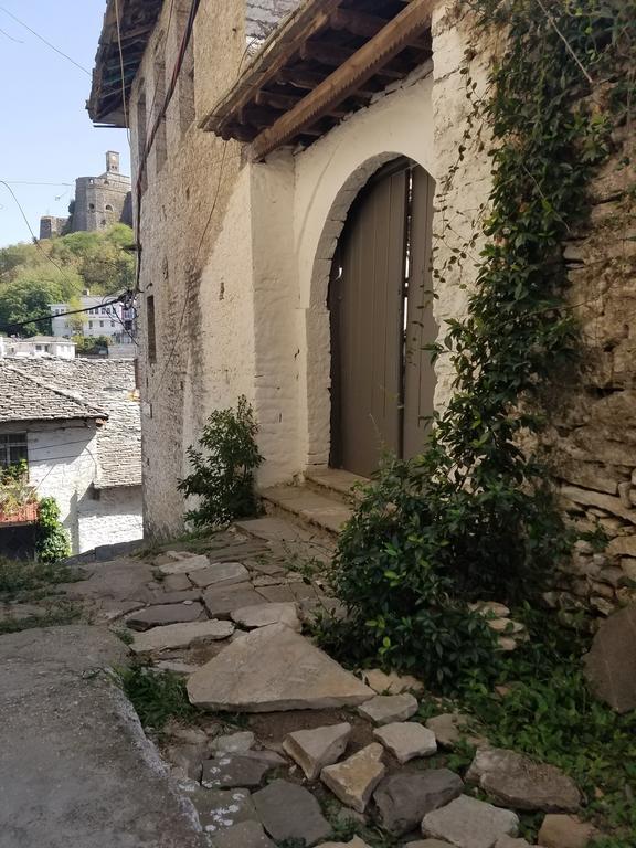 Lori's traditional house Gjirokastër Esterno foto