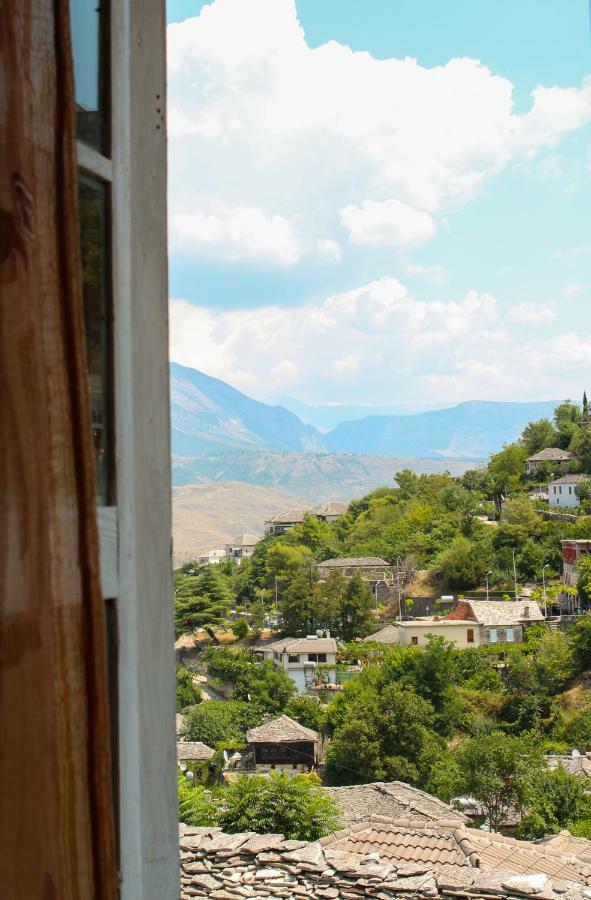 Lori's traditional house Gjirokastër Esterno foto